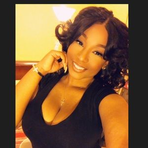 Meet your Posher, Crystal